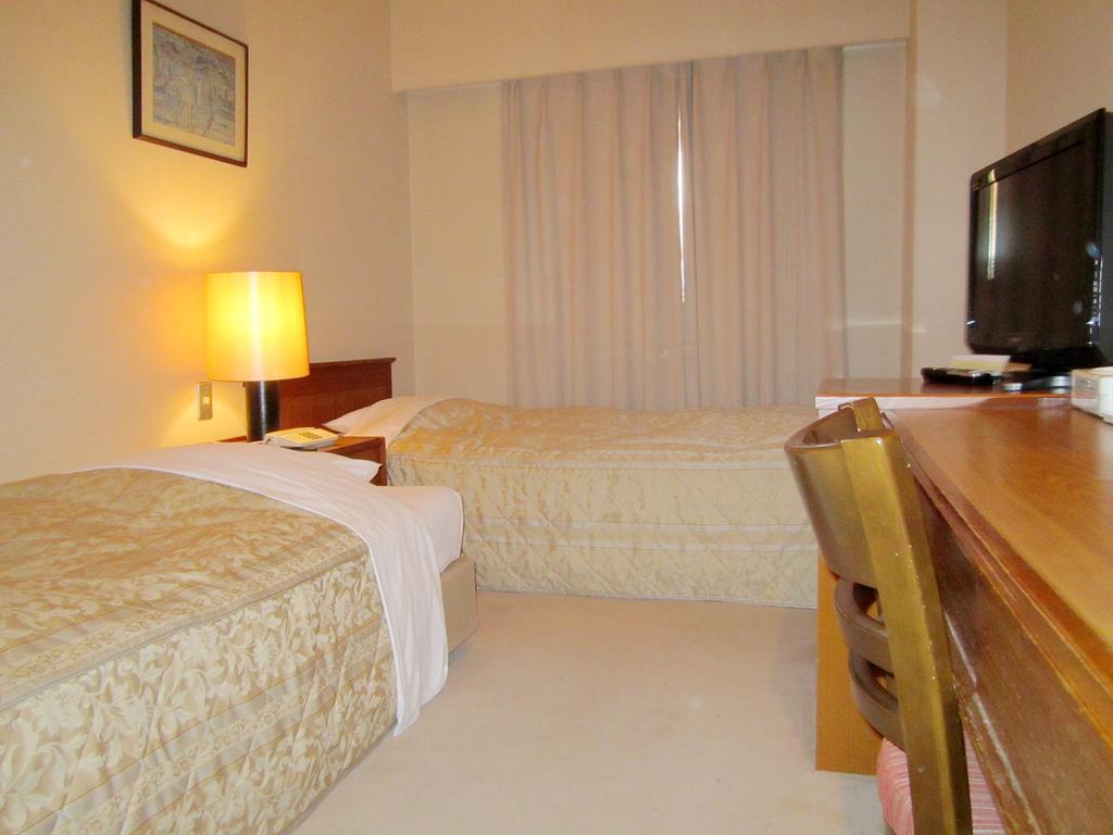 Hotel Pearl City Kurosaki Kitakyūshū Exteriör bild