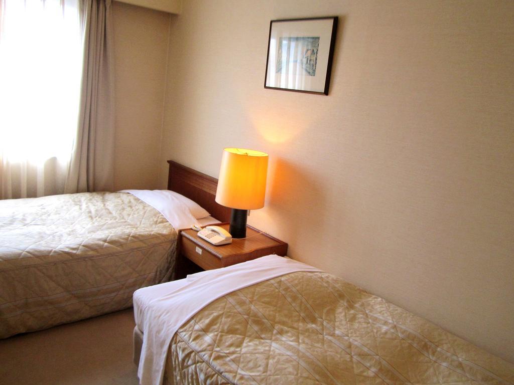 Hotel Pearl City Kurosaki Kitakyūshū Exteriör bild