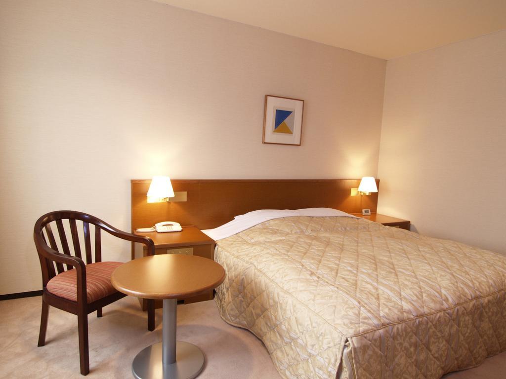 Hotel Pearl City Kurosaki Kitakyūshū Exteriör bild